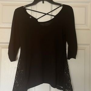 XS top with lace inverts . Decorative design